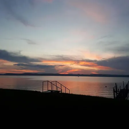 Διαμέρισμα Traumlage Direkt Am Balatonszárszó