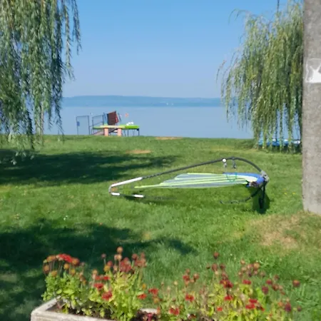 Διαμέρισμα Traumlage Direkt Am Balatonszárszó