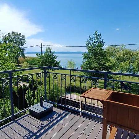 Traumlage Direkt Am * Balatonszemes